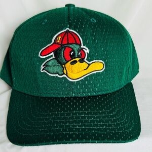 Vintage Madison Mallards Green Stretch-Fit Baseball Cap Hat (7 1/2)